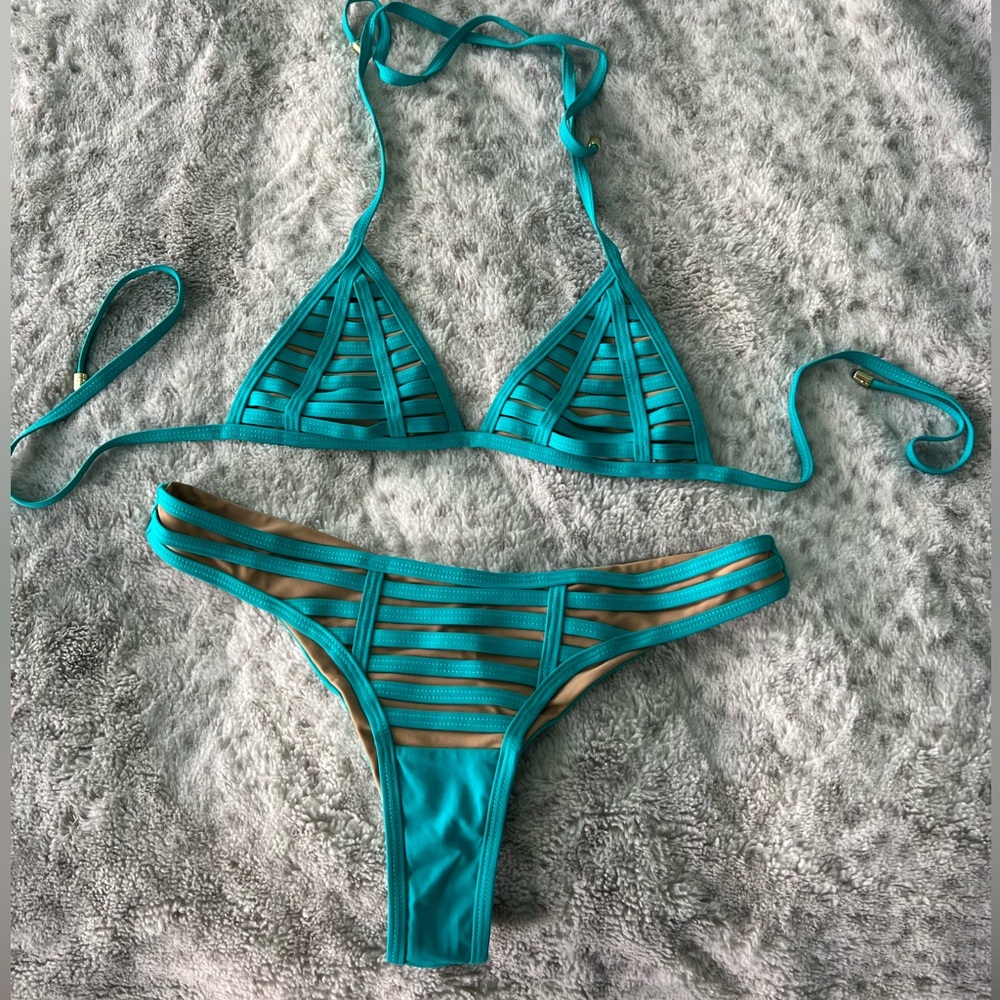 Beach bunny turquoise bikini! Size S top M bottom excellent condition